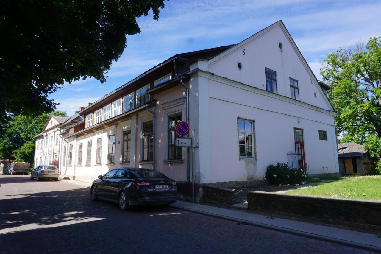 Pilskalnu Hostelis Kuldīga Екстериор снимка